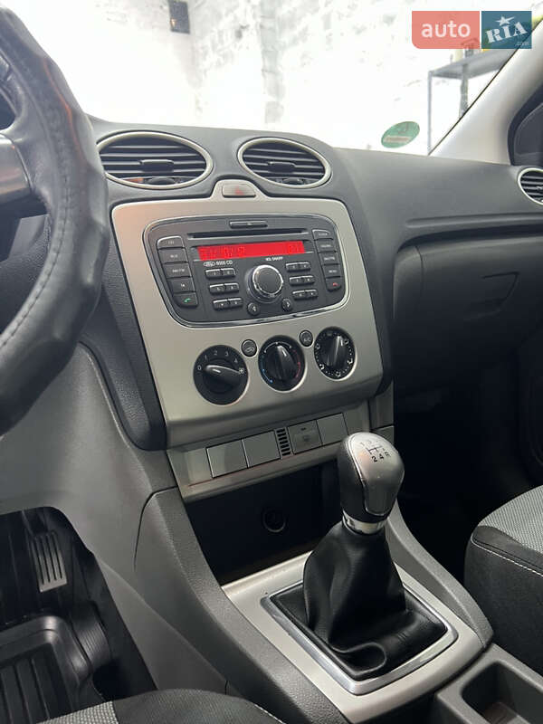 Універсал Ford Focus 2010 в Жидачові
