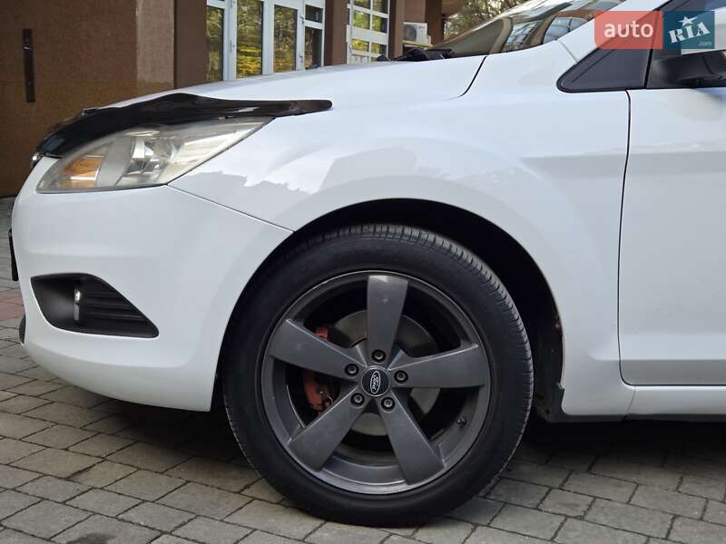 Універсал Ford Focus 2009 в Чернівцях фото 8 Універсал Ford Focus 2009 в Чернівцях
