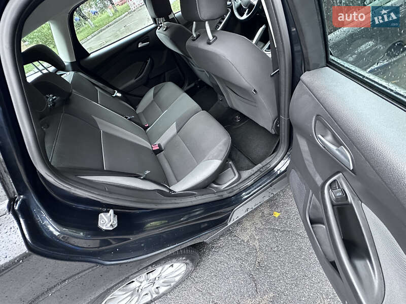 Универсал Ford Focus 2012 в Киеве фото 19 Универсал Ford Focus 2012 в Киеве