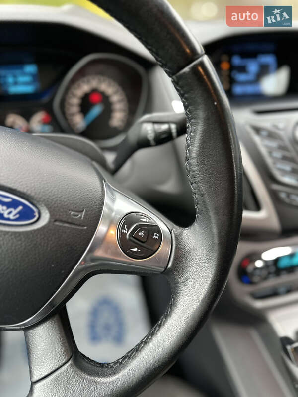 Универсал Ford Focus 2012 в Киеве фото 24 Универсал Ford Focus 2012 в Киеве