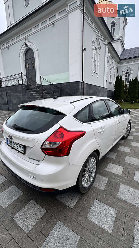Хетчбек Ford Focus 2014 в Житомирі фото 9 Хетчбек Ford Focus 2014 в Житомирі
