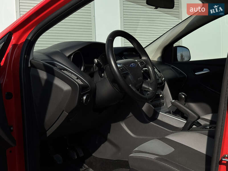 Хэтчбек Ford Focus 2013 в Запорожье