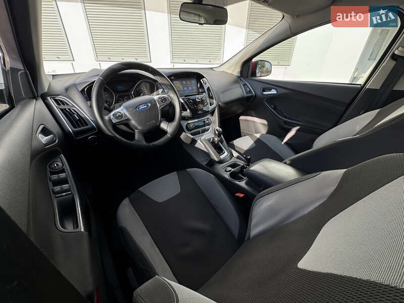 Хэтчбек Ford Focus 2013 в Запорожье
