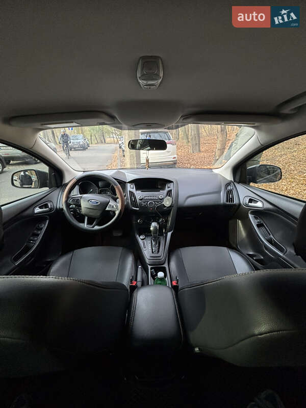 Седан Ford Focus 2016 в Киеве