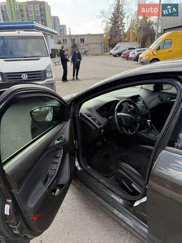 Хэтчбек Ford Focus 2016 в Днепре фото 10 Хэтчбек Ford Focus 2016 в Днепре