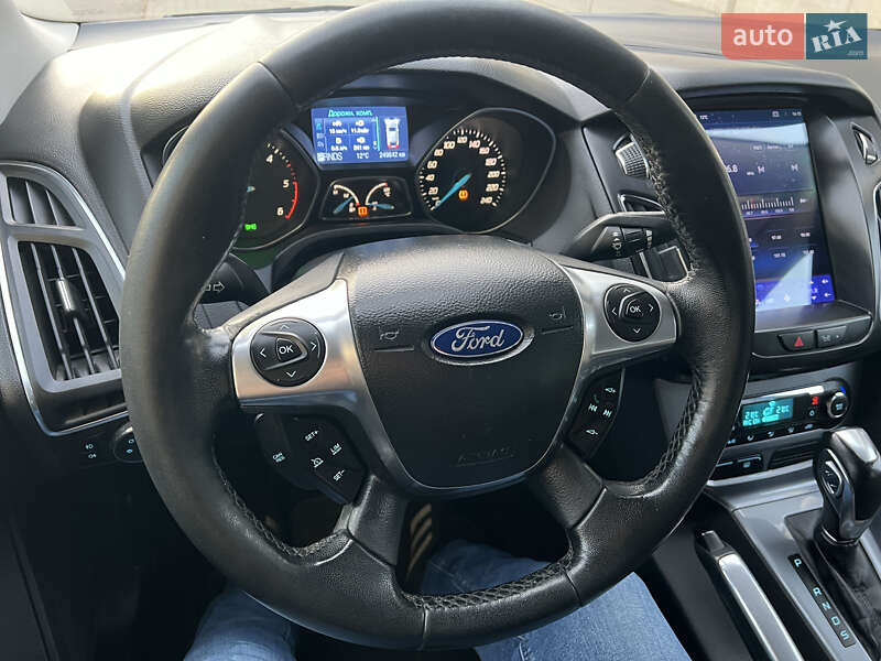 Универсал Ford Focus 2011 в Вишневом фото 36 Универсал Ford Focus 2011 в Вишневом