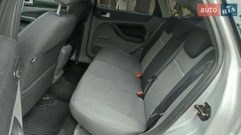 Хетчбек Ford Focus 2010 в Крюківщині фото 36 Хетчбек Ford Focus 2010 в Крюківщині