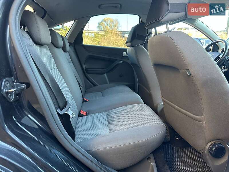Хэтчбек Ford Focus 2006 в Киеве фото 11 Хэтчбек Ford Focus 2006 в Киеве
