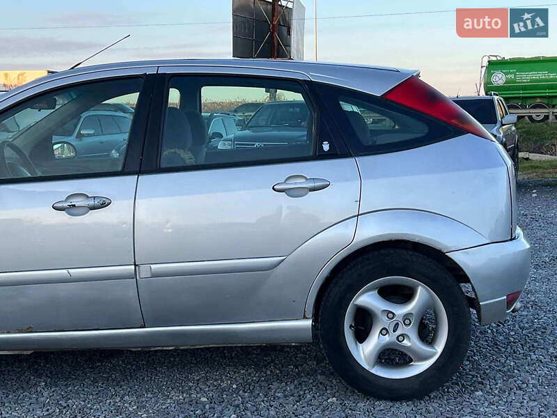 Хетчбек Ford Focus 2001 в Львові фото 5 Хетчбек Ford Focus 2001 в Львові