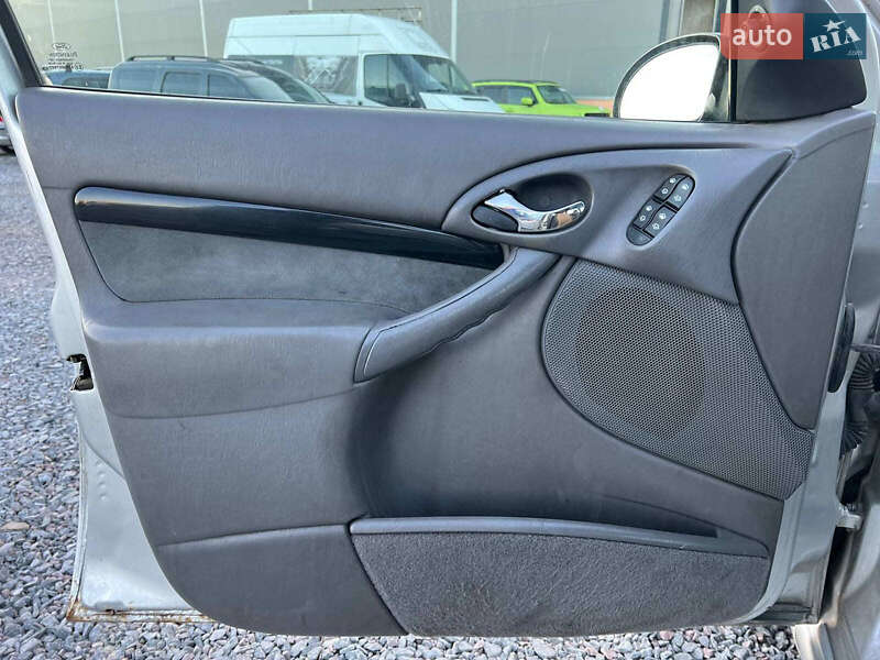 Хетчбек Ford Focus 2001 в Львові фото 15 Хетчбек Ford Focus 2001 в Львові