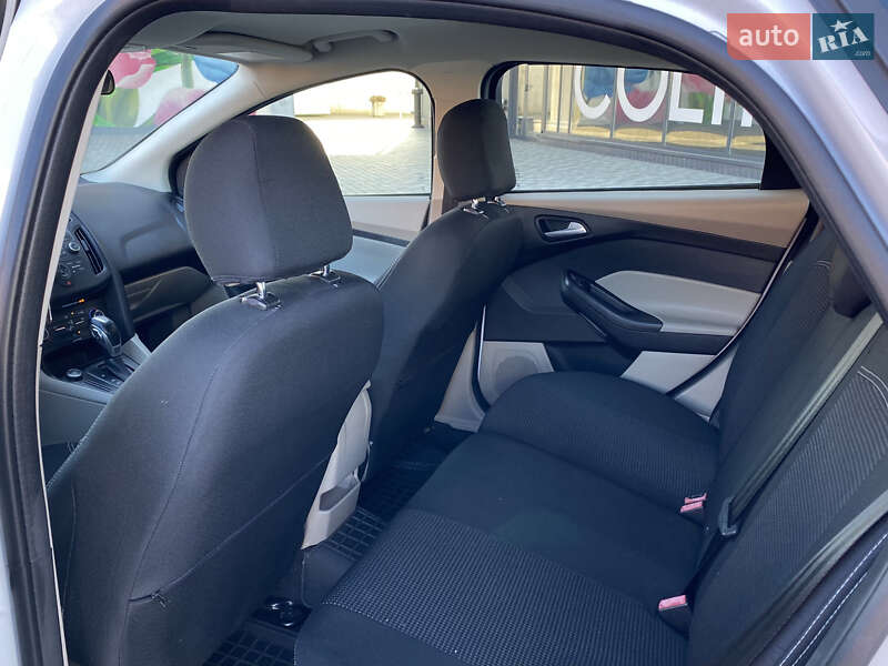 Хэтчбек Ford Focus 2015 в Киеве фото 19 Хэтчбек Ford Focus 2015 в Киеве