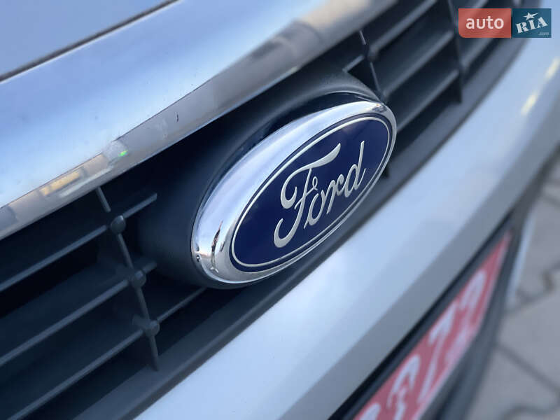 Универсал Ford Focus 2008 в Нововолынске