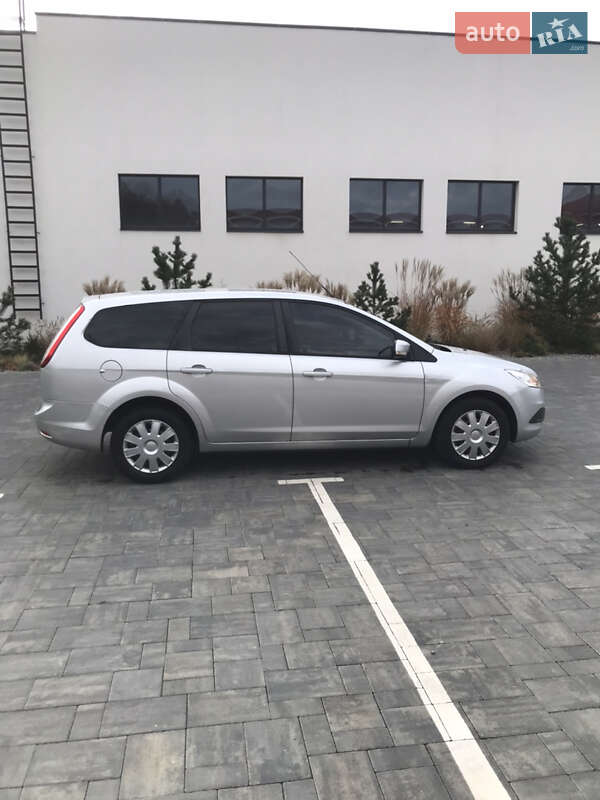 Універсал Ford Focus 2010 в Луцьку