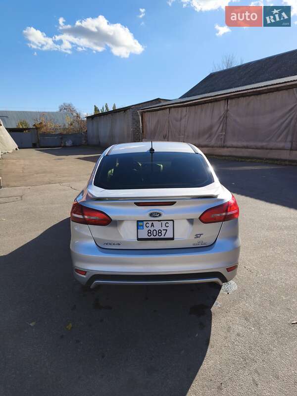 Седан Ford Focus 2015 в Черкассах