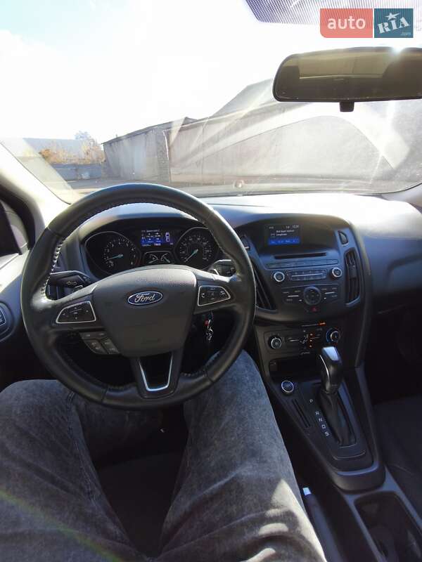 Седан Ford Focus 2015 в Черкассах