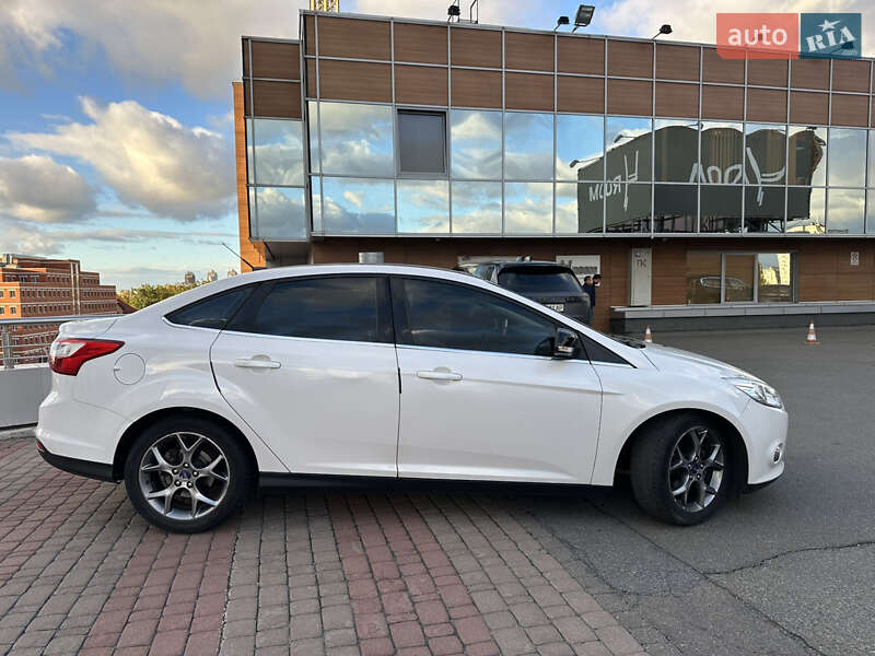 Седан Ford Focus 2012 в Киеве