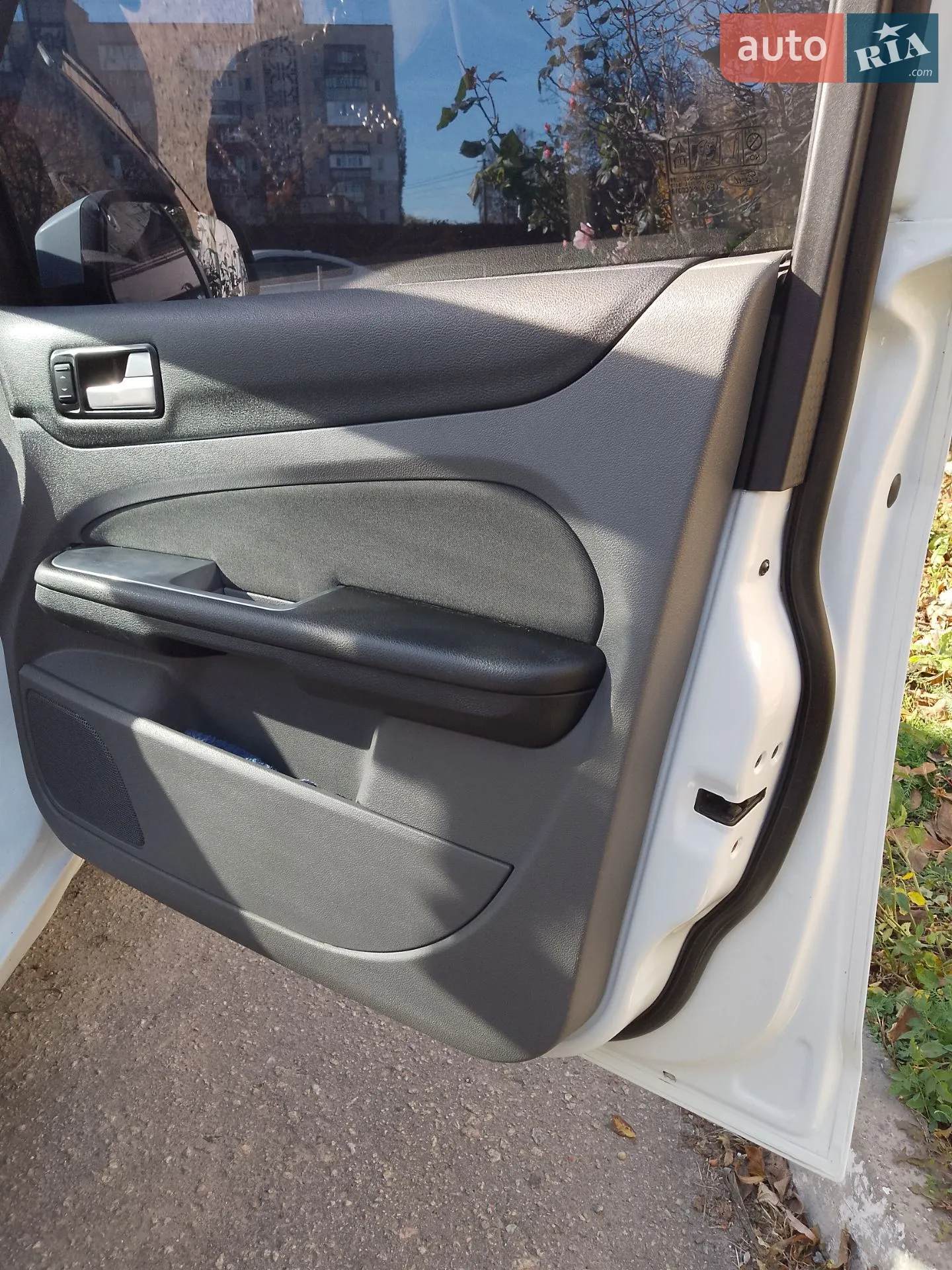 2010 Ford Focus - мініатюра 13