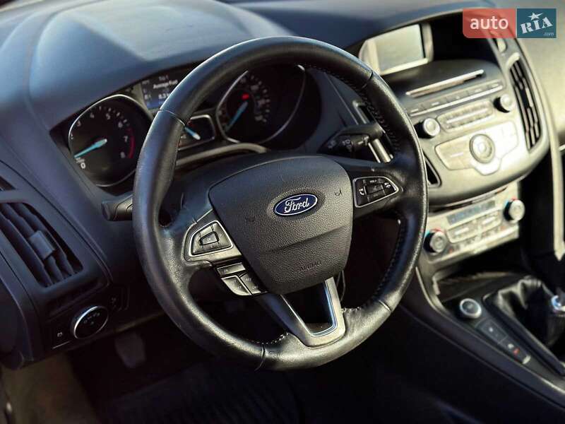 Седан Ford Focus 2015 в Виннице фото 32 Седан Ford Focus 2015 в Виннице