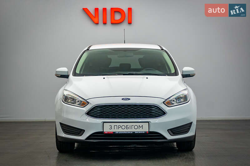 Хетчбек Ford Focus 2015 в Києві фото 5 Хетчбек Ford Focus 2015 в Києві