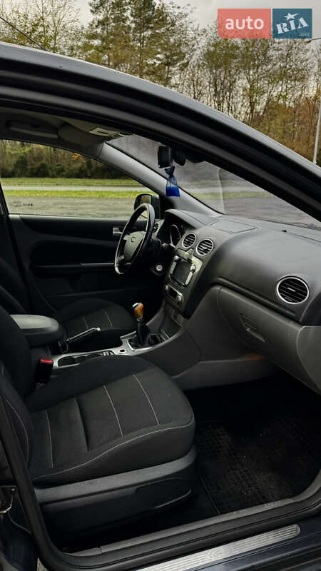 Хэтчбек Ford Focus 2010 в Львове фото 6 Хэтчбек Ford Focus 2010 в Львове
