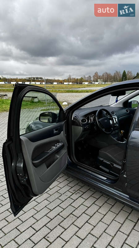Хэтчбек Ford Focus 2010 в Львове фото 12 Хэтчбек Ford Focus 2010 в Львове