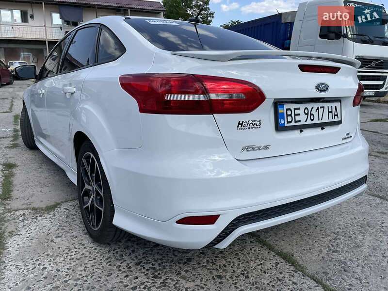 Седан Ford Focus 2015 в Николаеве