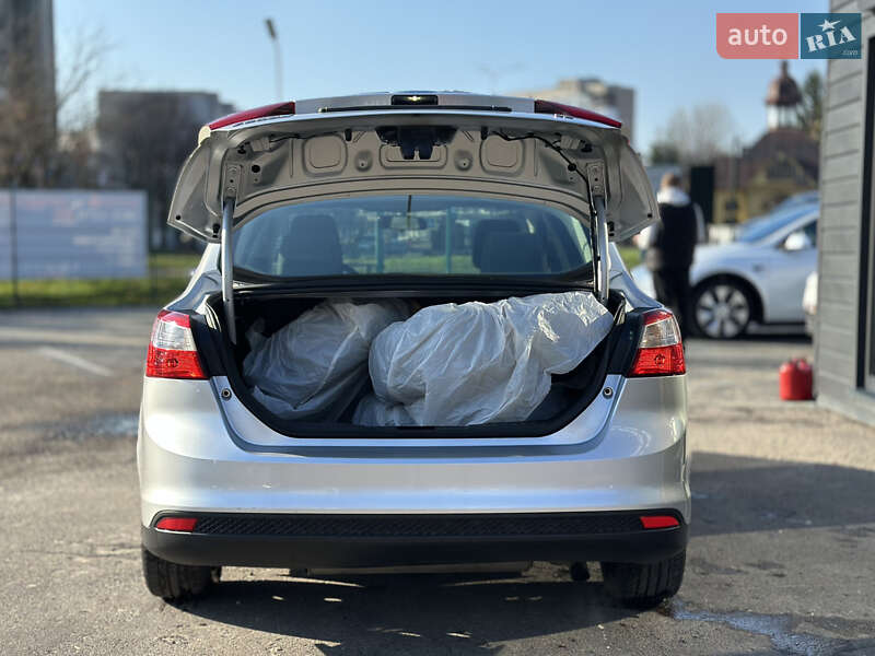 Седан Ford Focus 2012 в Шептицькому фото 13 Седан Ford Focus 2012 в Шептицькому