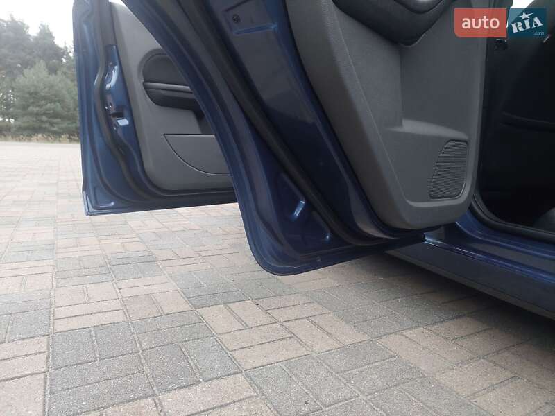 Універсал Ford Focus 2008 в Львові фото 18 Універсал Ford Focus 2008 в Львові