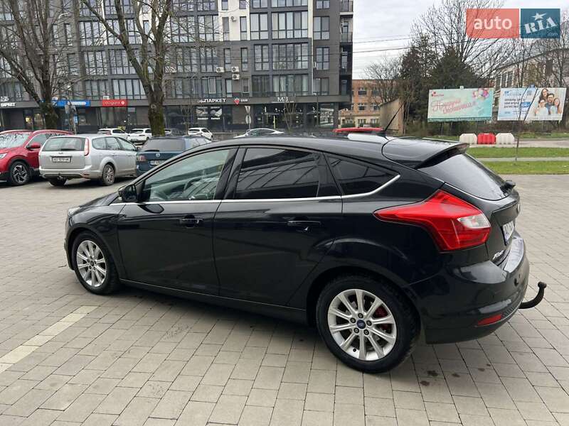 Хэтчбек Ford Focus 2012 в Мукачево