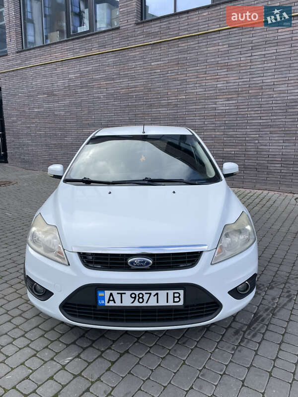 Універсал Ford Focus 2011 в Івано-Франківську фото 3 Універсал Ford Focus 2011 в Івано-Франківську