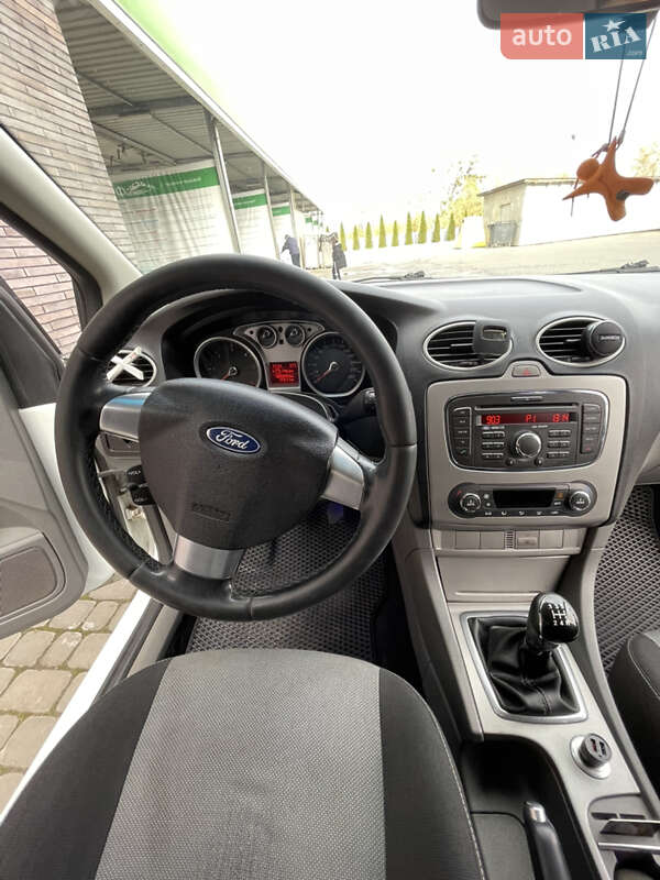 Універсал Ford Focus 2011 в Івано-Франківську фото 7 Універсал Ford Focus 2011 в Івано-Франківську