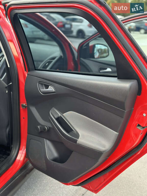 Универсал Ford Focus 2011 в Богуславе фото 15 Универсал Ford Focus 2011 в Богуславе