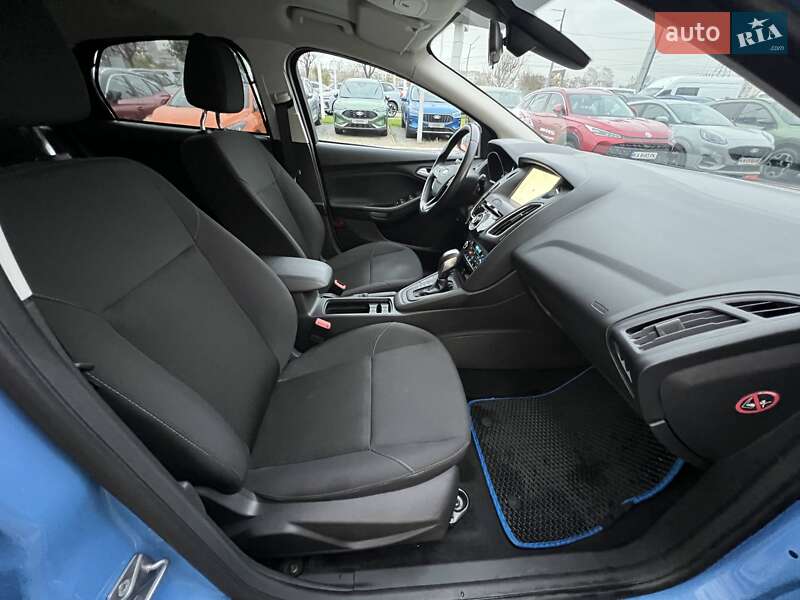 Хэтчбек Ford Focus 2016 в Киеве