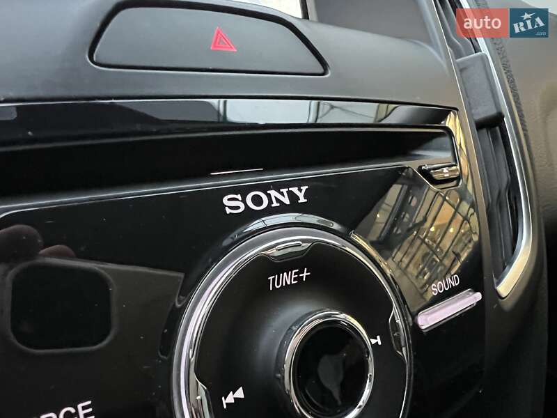 Хэтчбек Ford Focus 2016 в Киеве