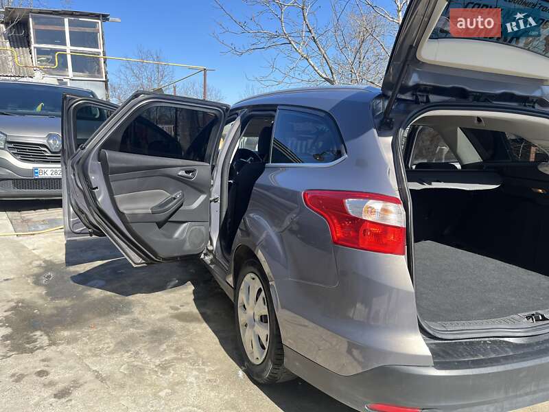 Универсал Ford Focus 2011 в Первомайске фото 8 Универсал Ford Focus 2011 в Первомайске