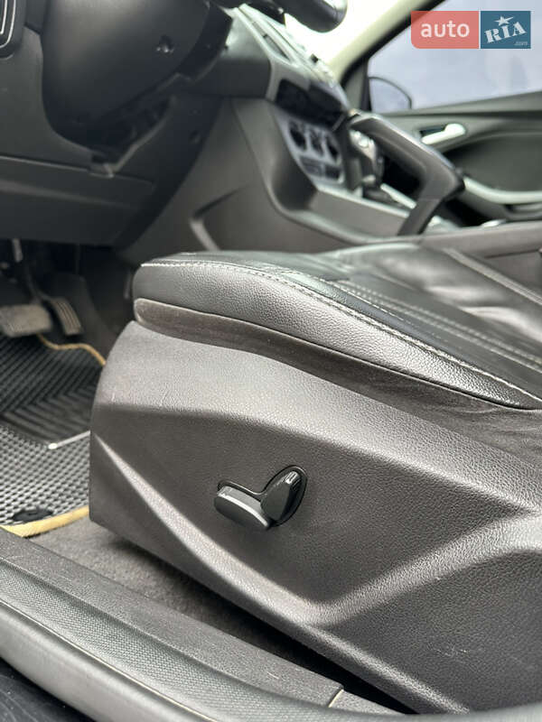 Хэтчбек Ford Focus 2013 в Киеве фото 11 Хэтчбек Ford Focus 2013 в Киеве
