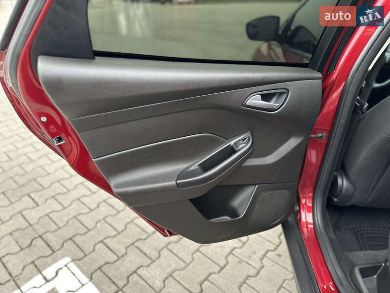 Седан Ford Focus 2016 в Коломиї