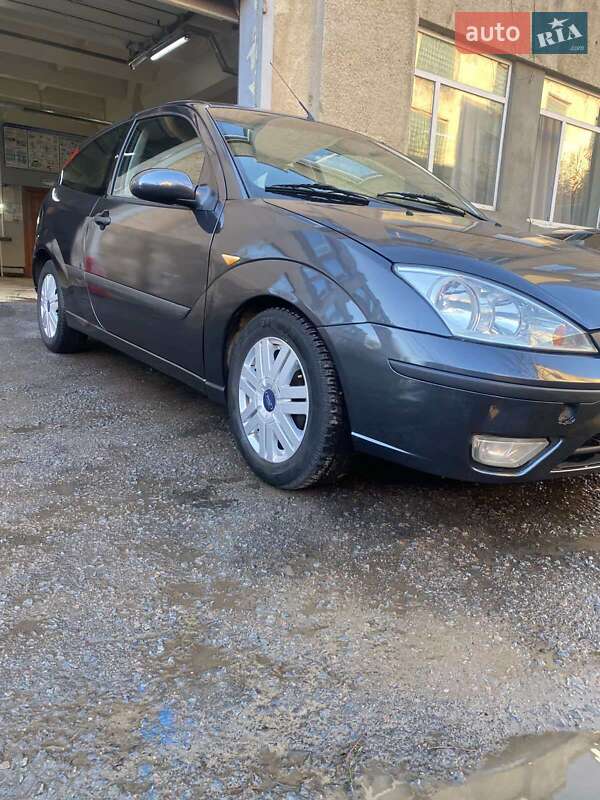 Хэтчбек Ford Focus 2002 в Львове