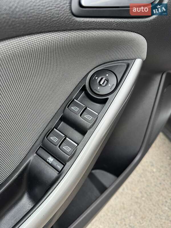 Хэтчбек Ford Focus 2013 в Луцке