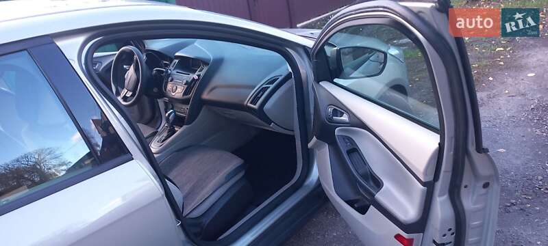 Седан Ford Focus 2015 в Черкасах фото 3 Седан Ford Focus 2015 в Черкасах