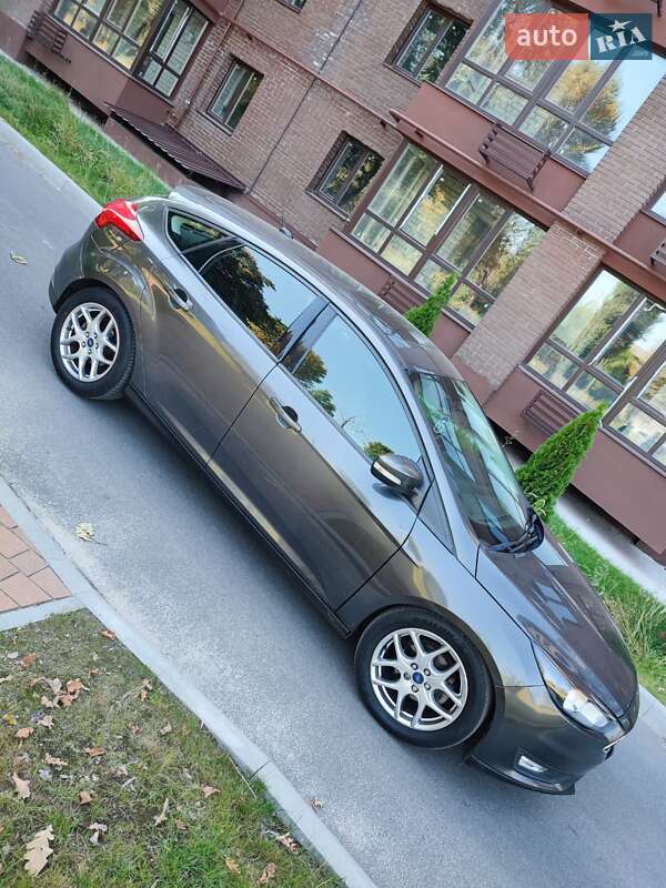 Хетчбек Ford Focus 2015 в Чернігові фото 17 Хетчбек Ford Focus 2015 в Чернігові