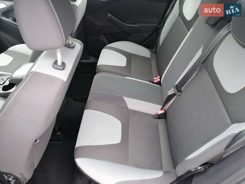 Универсал Ford Focus 2012 в Ровно фото 38 Универсал Ford Focus 2012 в Ровно