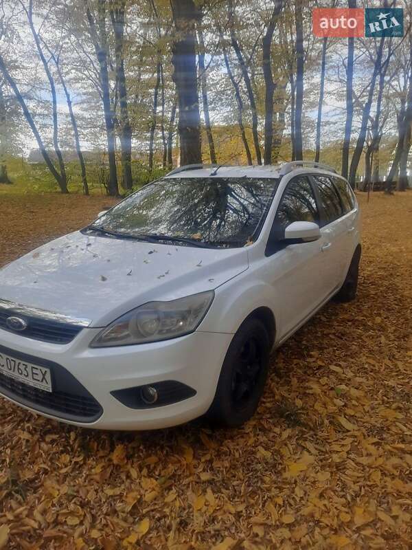 Універсал Ford Focus 2010 в Львові фото 4 Універсал Ford Focus 2010 в Львові