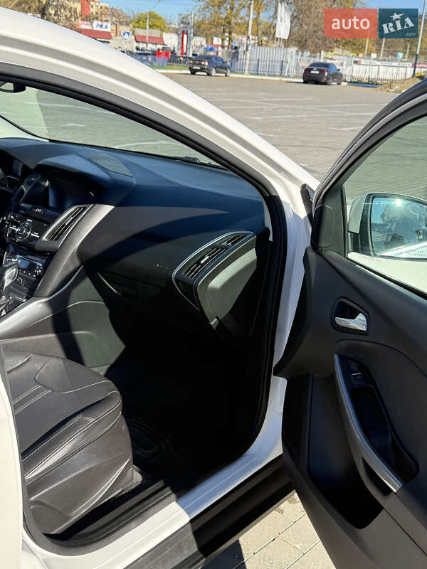 Хетчбек Ford Focus 2011 в Одесі фото 12 Хетчбек Ford Focus 2011 в Одесі