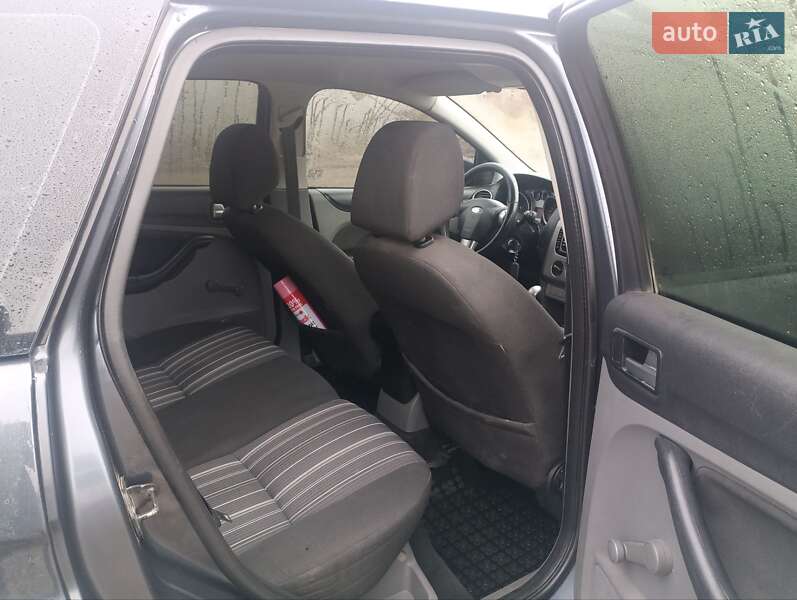 Универсал Ford Focus 2010 в Снятине фото 14 Универсал Ford Focus 2010 в Снятине