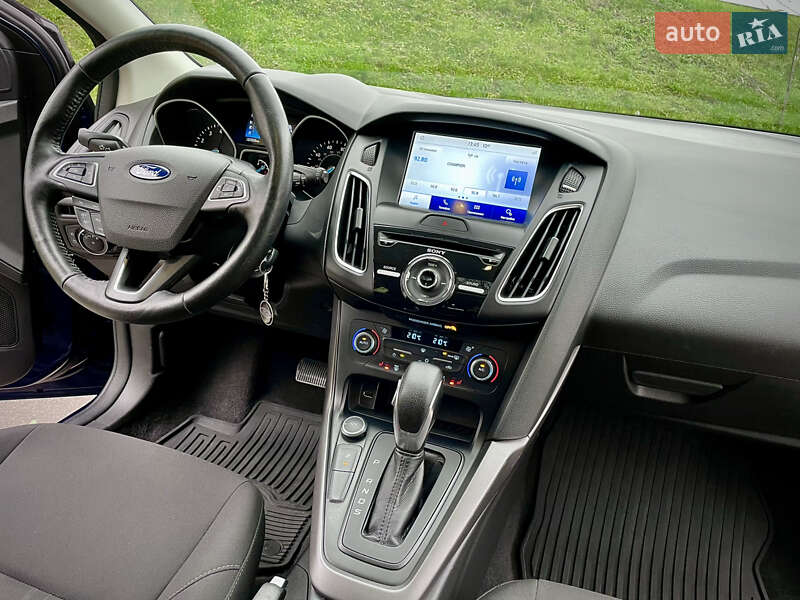 Хэтчбек Ford Focus 2017 в Киеве