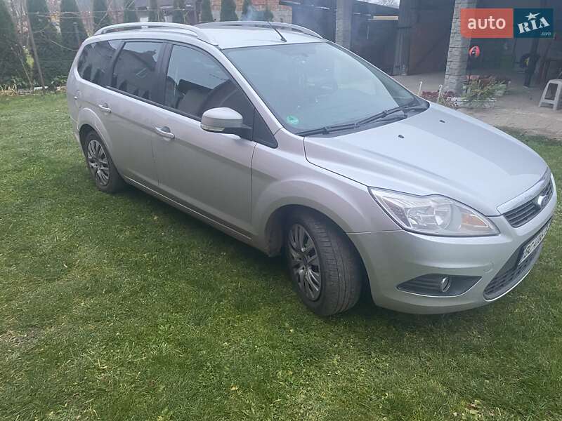 Универсал Ford Focus 2010 в Новом Ярычеве
