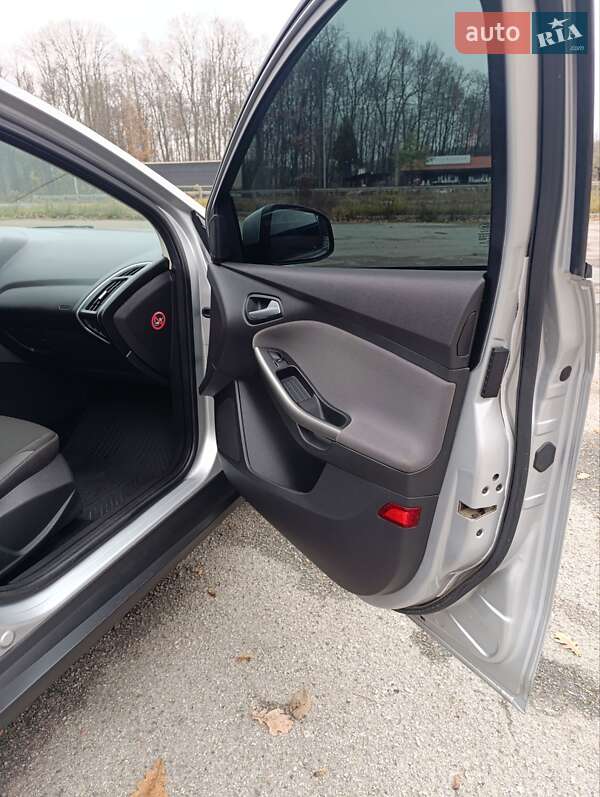 Универсал Ford Focus 2011 в Житомире фото 15 Универсал Ford Focus 2011 в Житомире