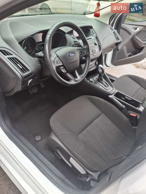 Седан Ford Focus 2015 в Николаеве