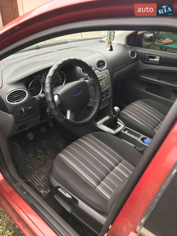 Універсал Ford Focus 2008 в Красному